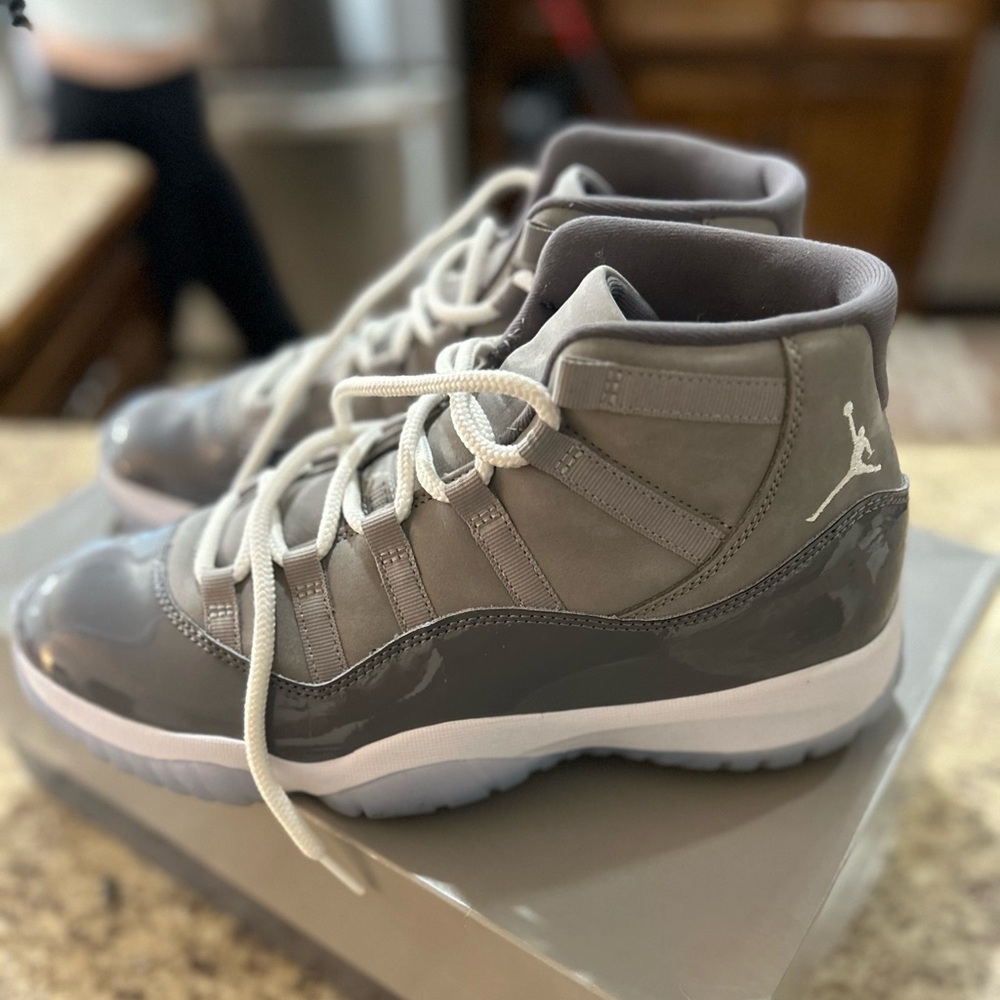 Jordan 11 cool greys size 11.5 mens
